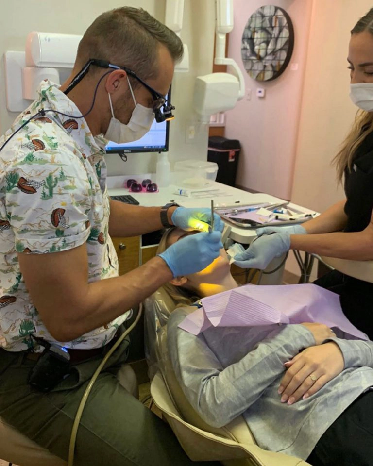 cosmetic dental treatments with expert dentist