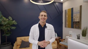 Portrait 2 : Dr. Daniel Sluyk (Cosmetic And General Dentist)